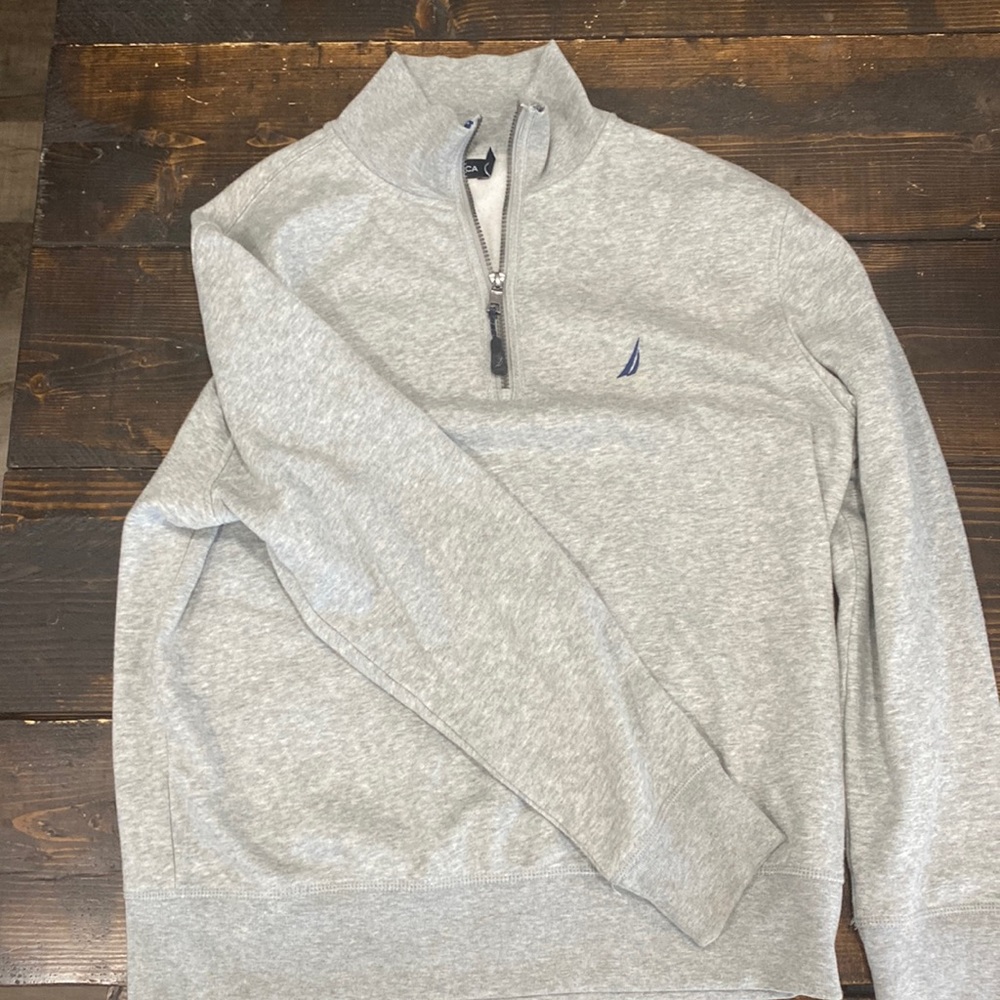 Top: Sweater    Color: Grey       Brand: Nautica